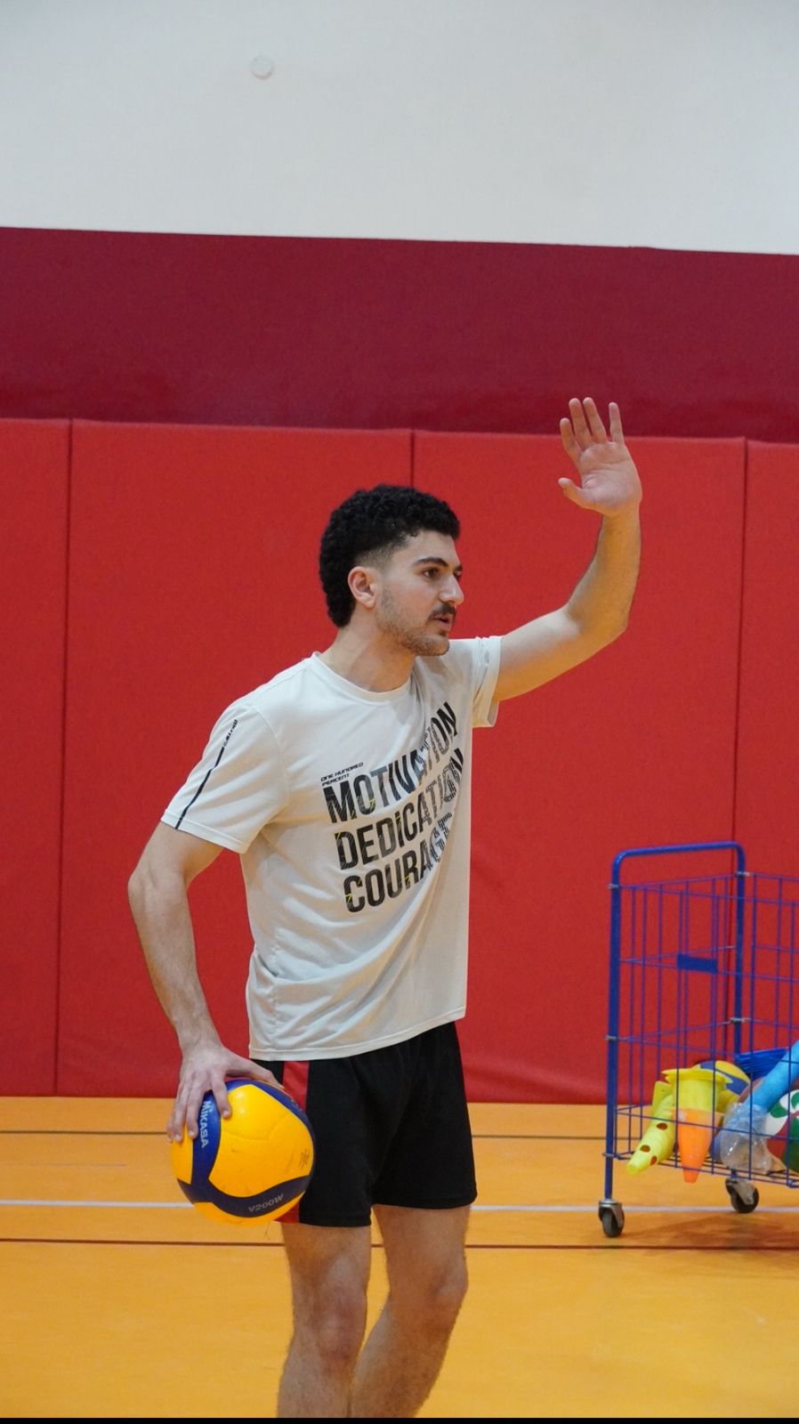 AURAK Men's Volleyball - team photo
